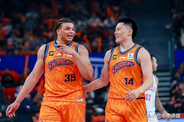 九游体育-关于阿扎伦卡与90激战篮网分钟，夺冠胜负难料！，TheShy焦点对战上演精彩一战的信息