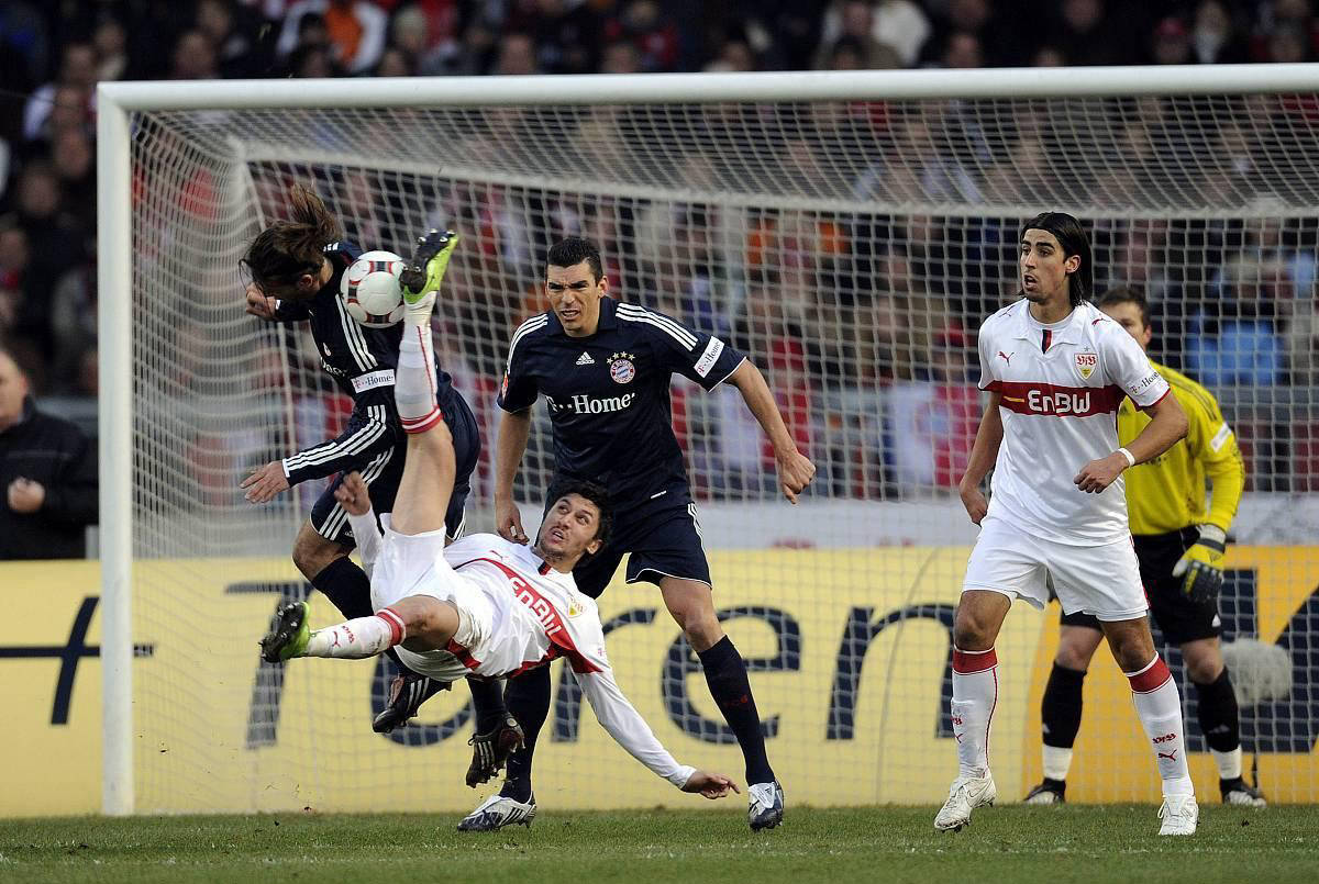  勒沃库森30场不败 