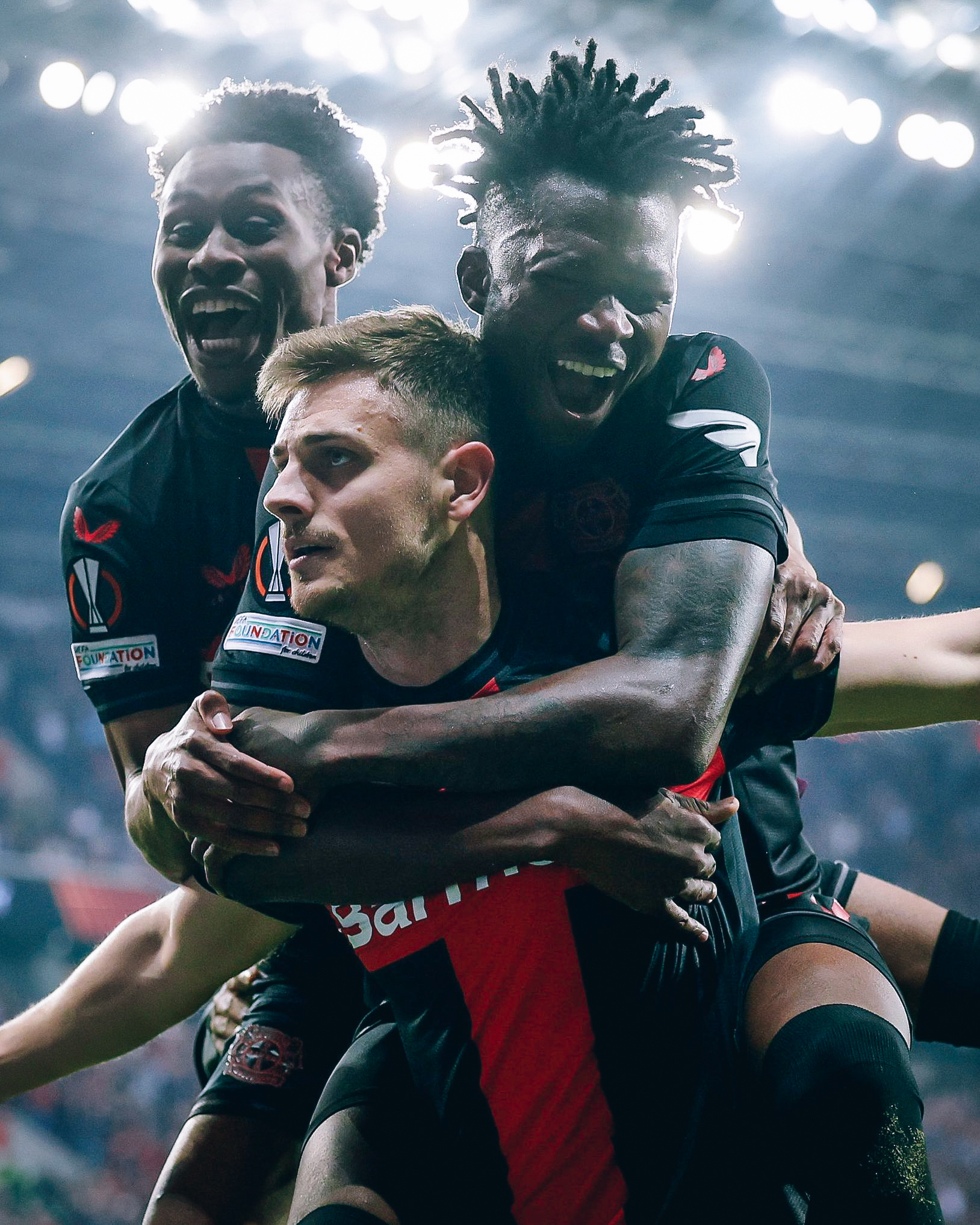  勒沃库森30场不败 