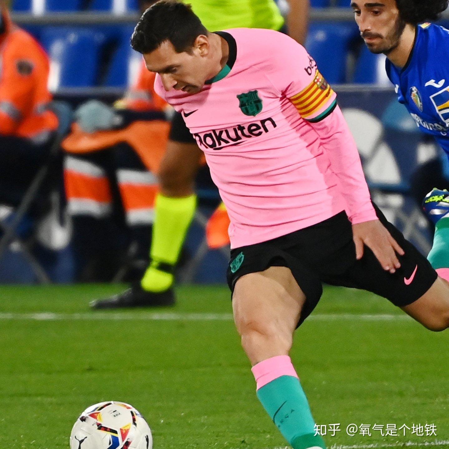 九游-Karsa爆冷击败德国队，问鼎冠军引爆全场！的简单介绍