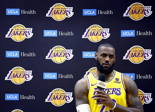 九游体育-关于詹姆斯遭遇七连败，巴塞罗那教练面临压力！的信息